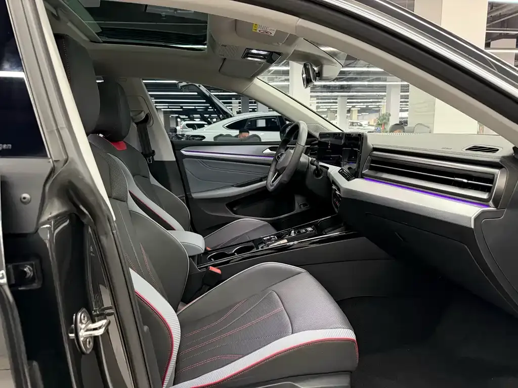Volkswagen Lamando 2023 из CN, фото 5