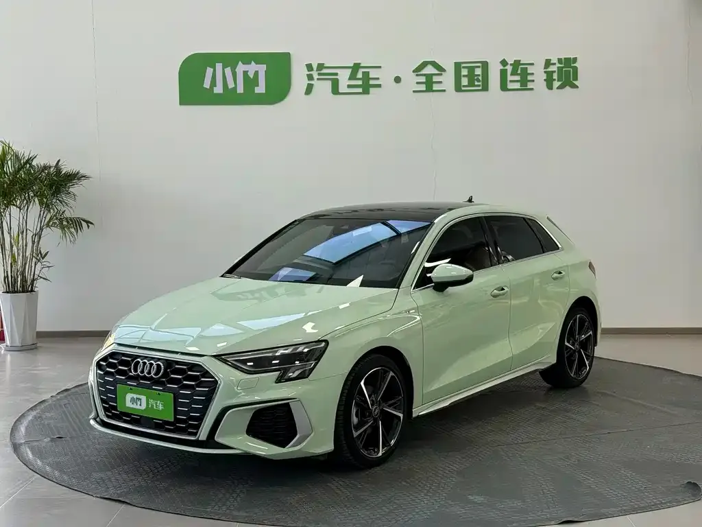 Audi A3 2023 из CN, фото 1