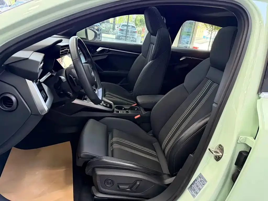 Audi A3 2023 из CN, фото 9