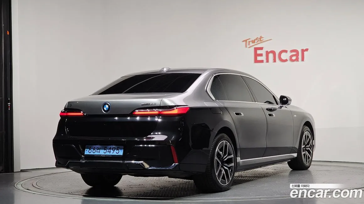 BMW i7 2024 из KR, фото 2