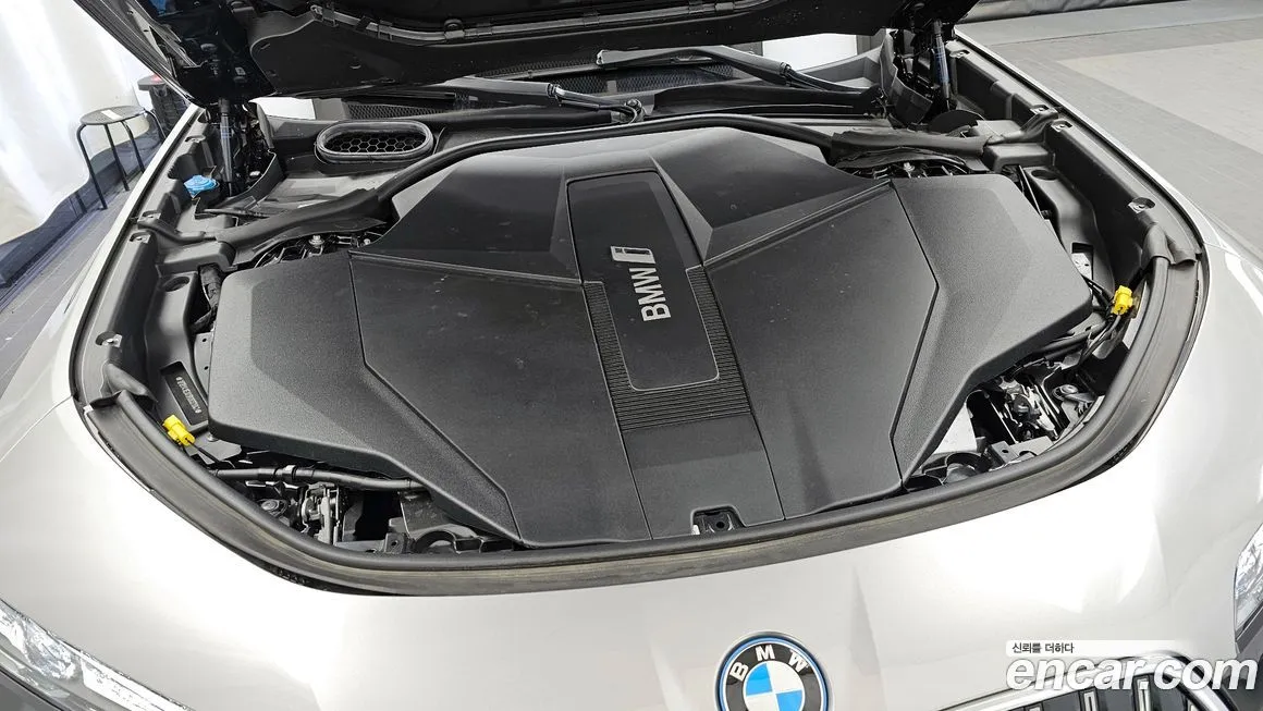 BMW i7 2024 из KR, фото 7