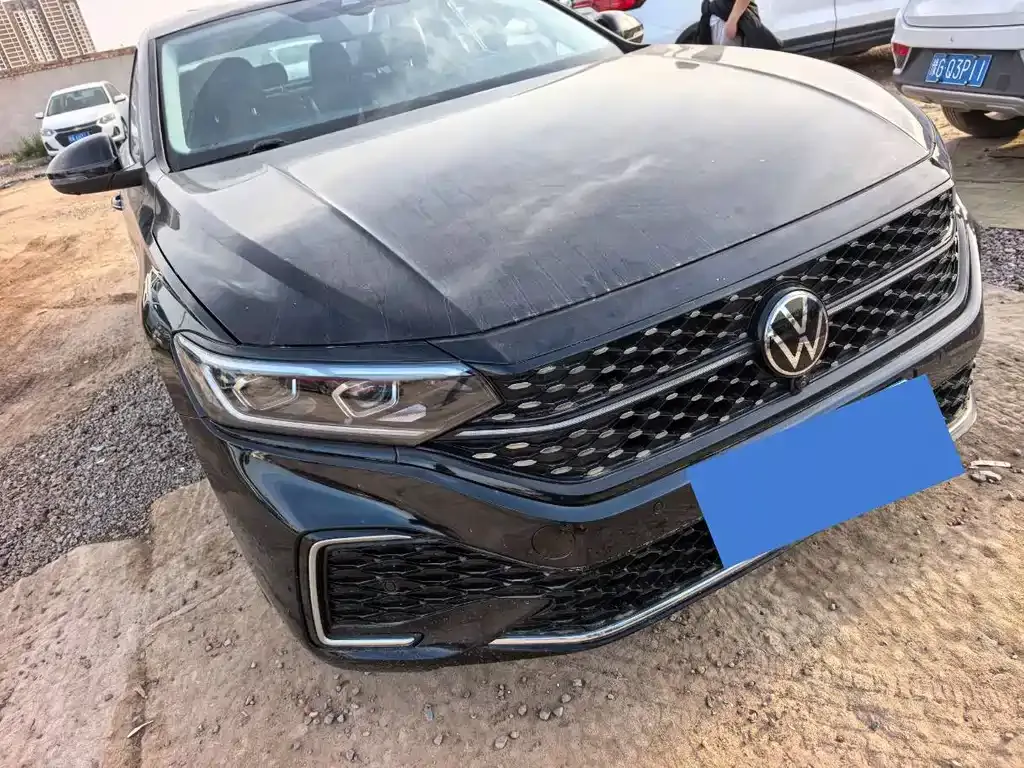 Volkswagen Passat — фото 8