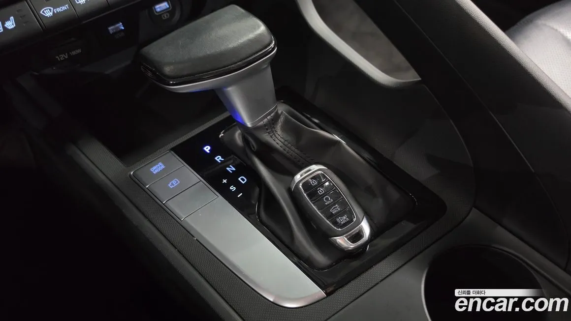 Hyundai AVANTE — фото 2
