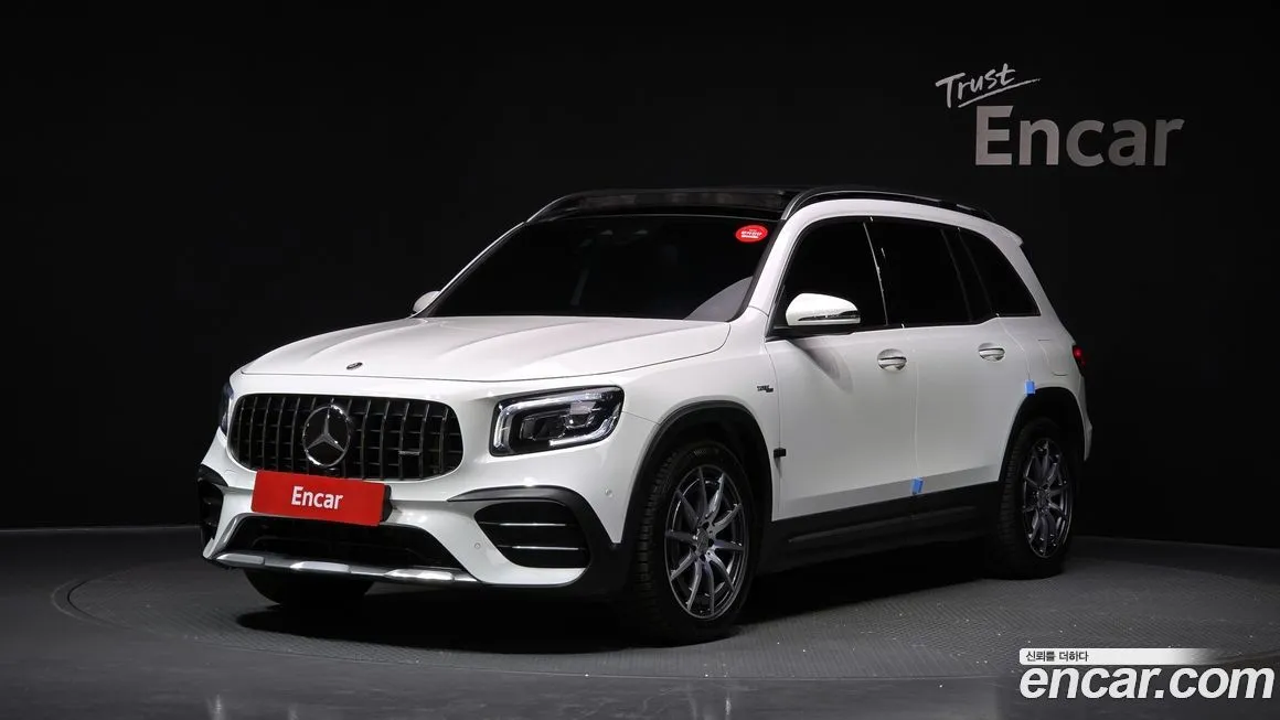 Mercedes-Benz GLB-Class — фото 1