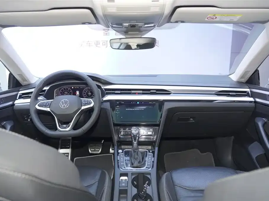 Volkswagen CC 2023 из CN, фото 3