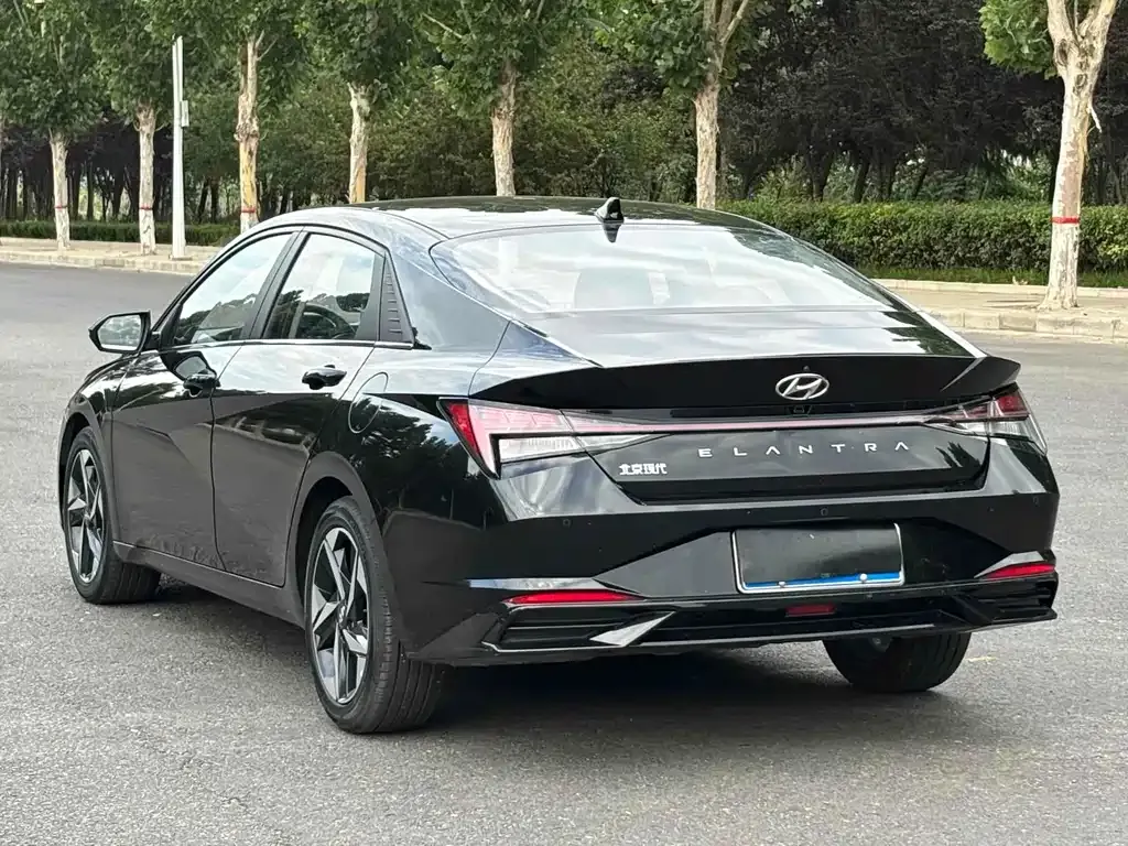 Hyundai Elantra 2023 из CN, фото 10