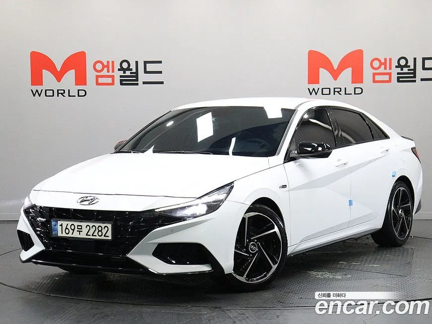 Hyundai AVANTE — фото 1