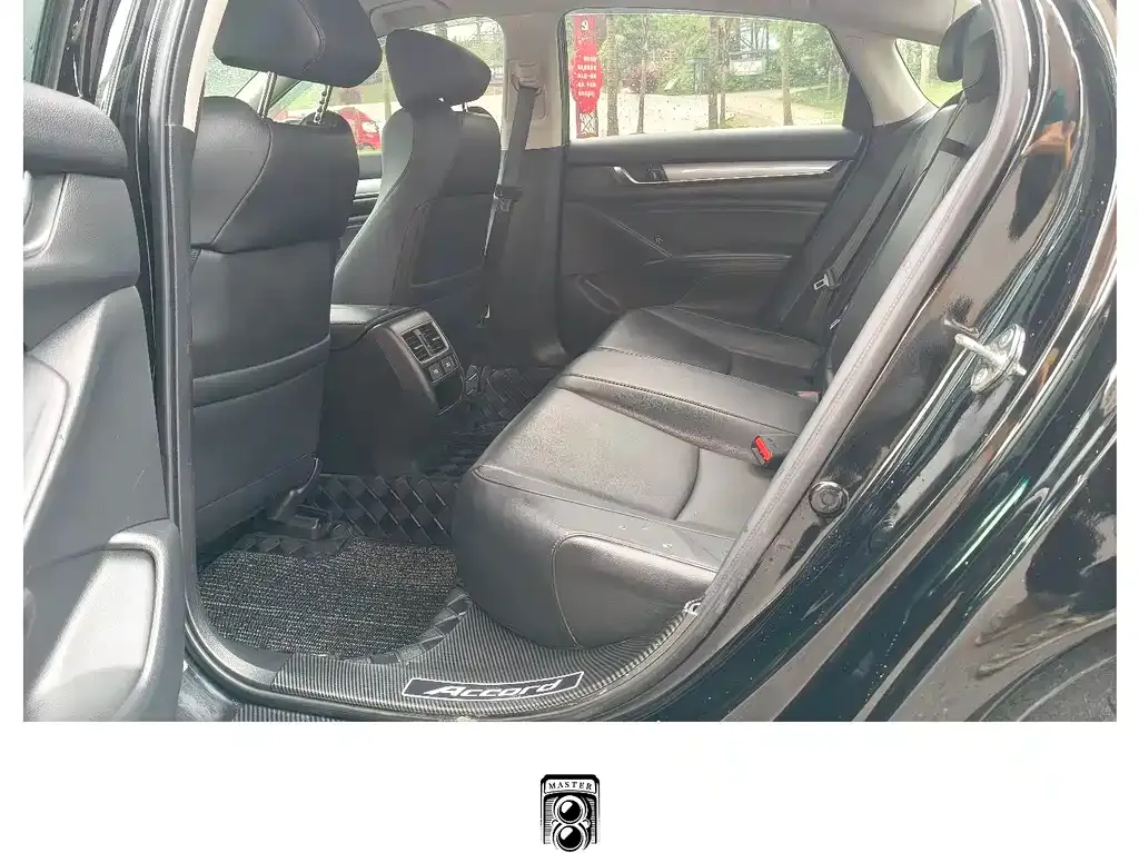 Honda Accord — фото 3