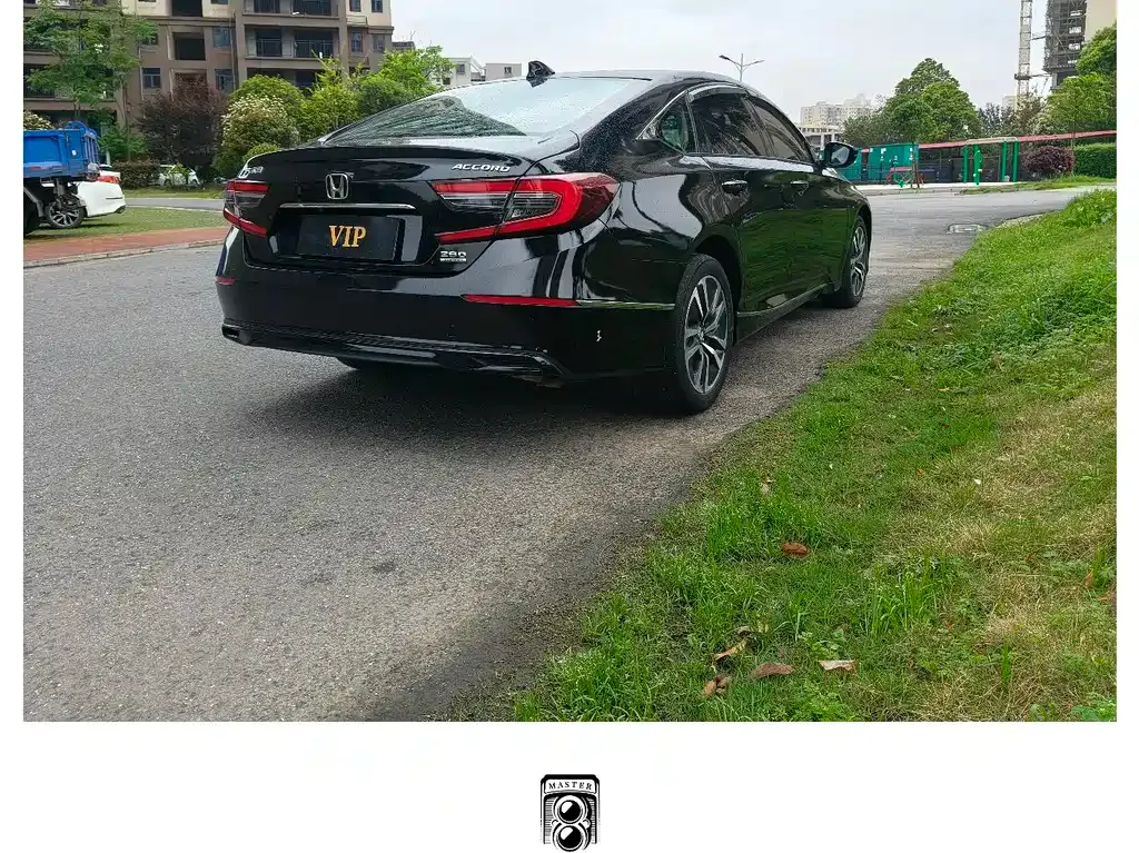 Honda Accord — фото 5