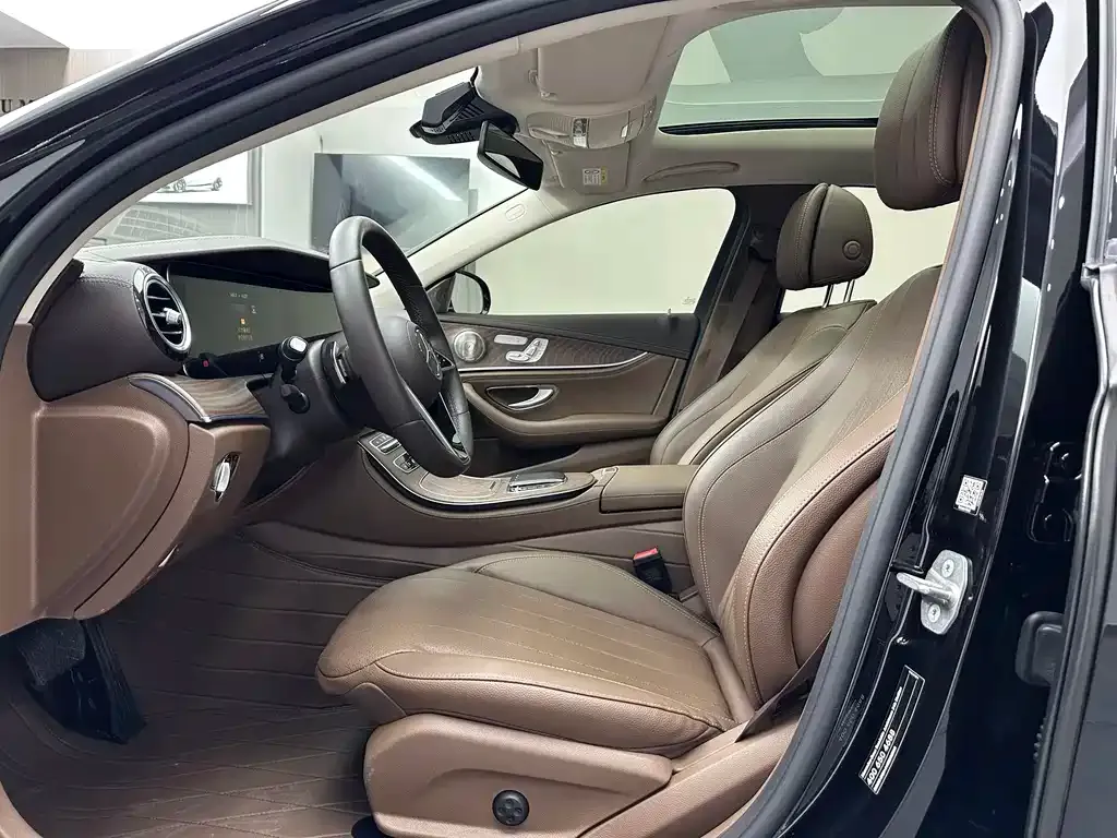 Mercedes-Benz E-Class 2023 из CN, фото 9