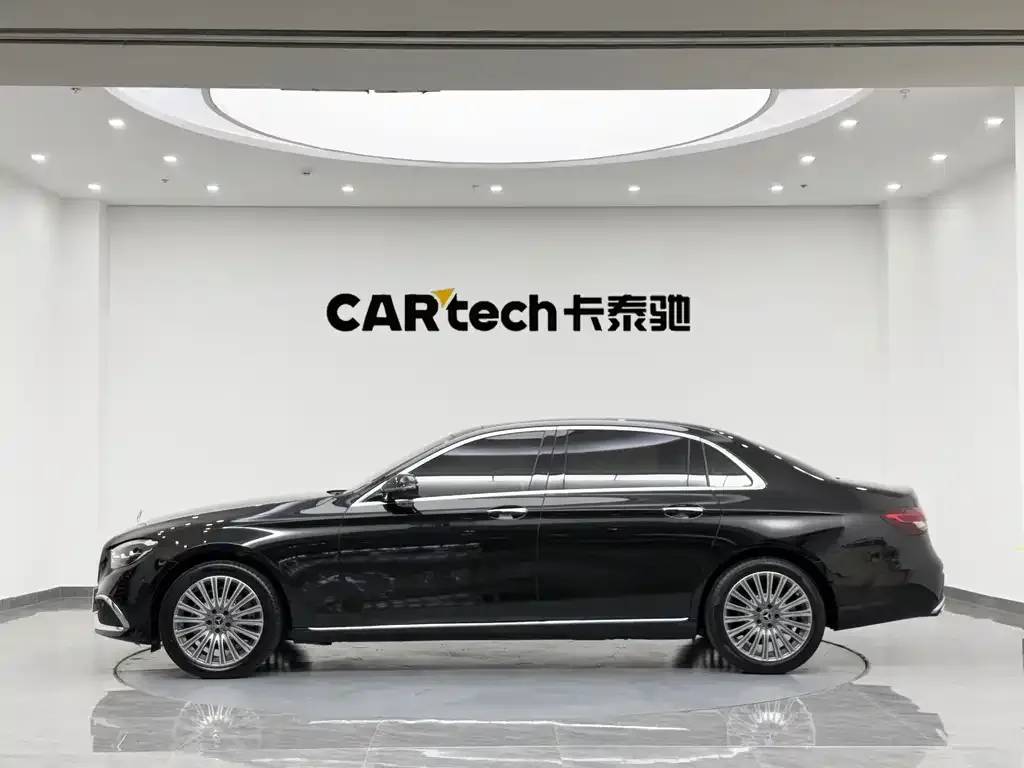 Mercedes-Benz E-Class 2023 из CN, фото 4