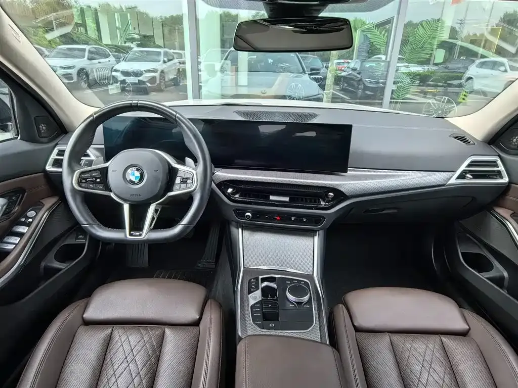 BMW 3 Series 2024 из CN, фото 3