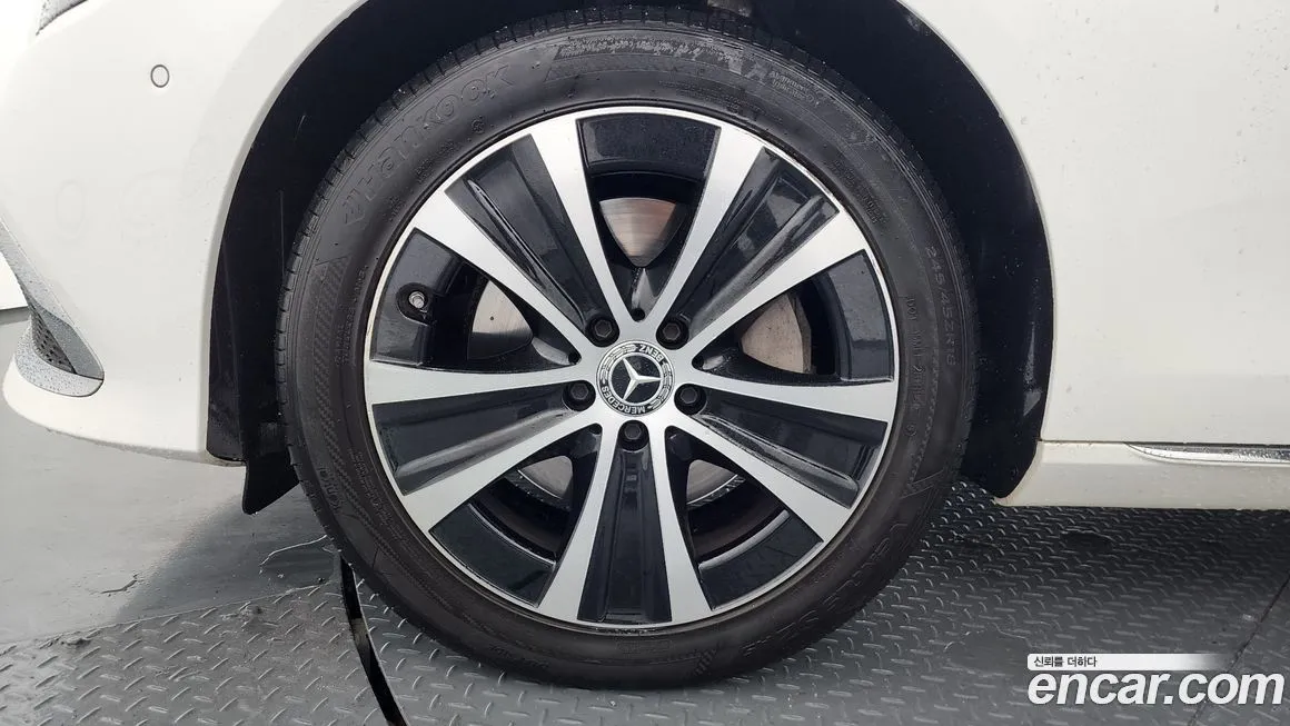 Mercedes-Benz E-Class 2021 из KR, фото 10
