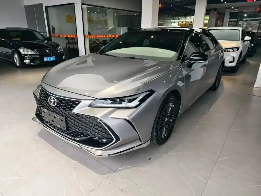 Toyota Avalon 2022 из CN, фото 1