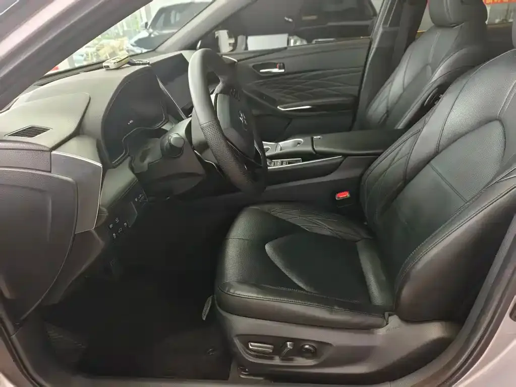 Toyota Avalon 2022 из CN, фото 3
