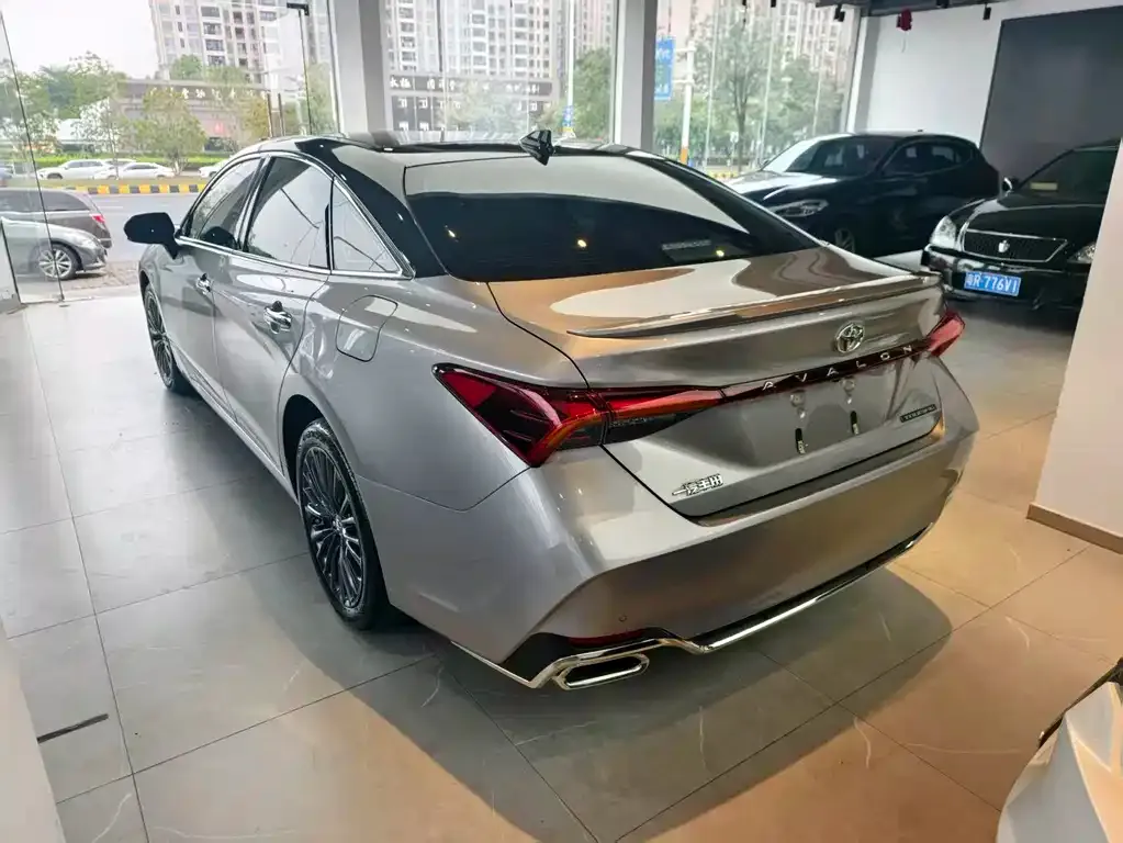 Toyota Avalon 2022 из CN, фото 4