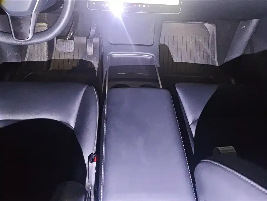 Tesla Model Y 2024 из CN, фото 6