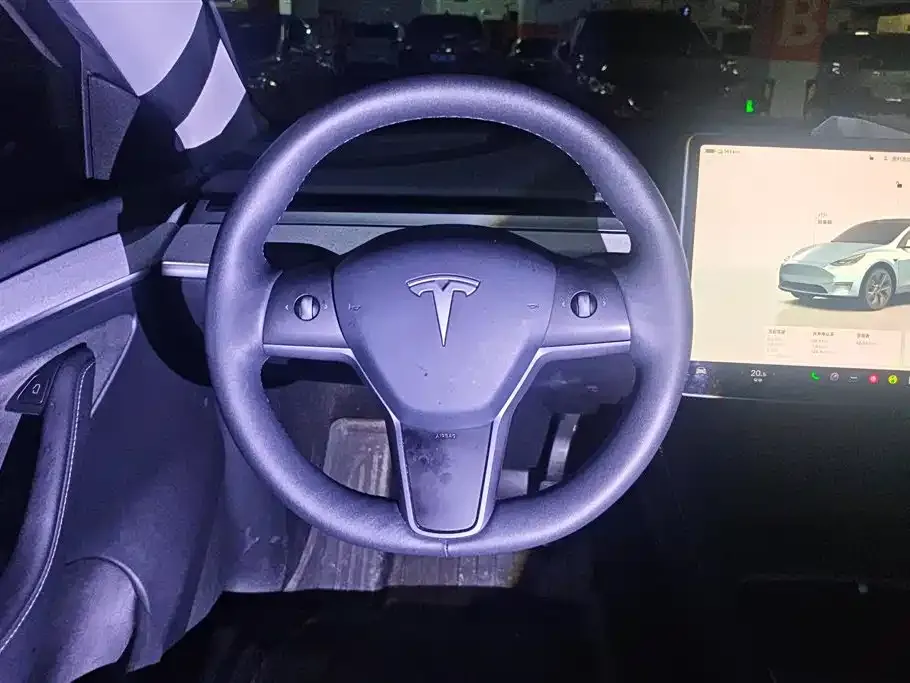 Tesla Model Y 2024 из CN, фото 3