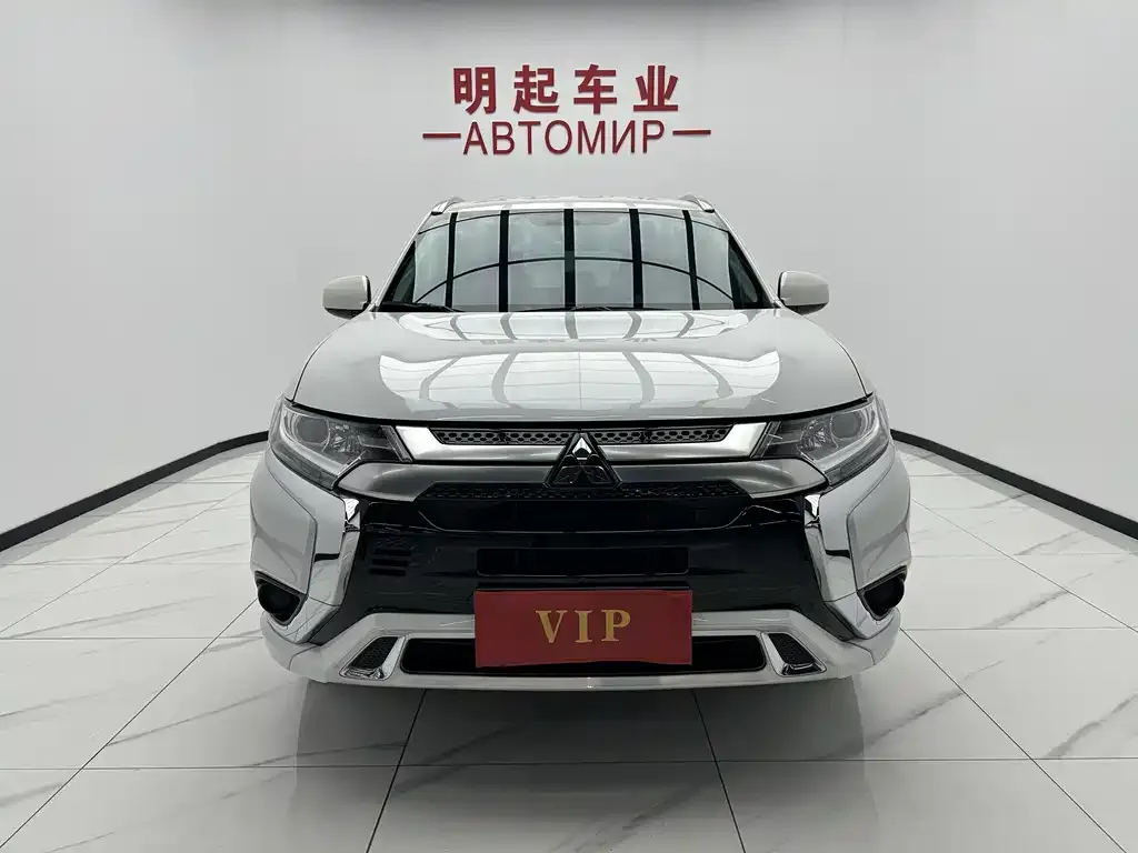 Mitsubishi Outlander 2022 из CN, фото 3