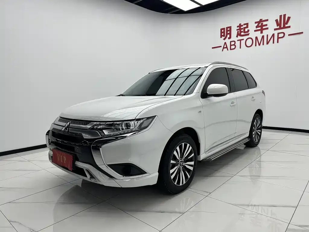Mitsubishi Outlander 2022 из CN, фото 4