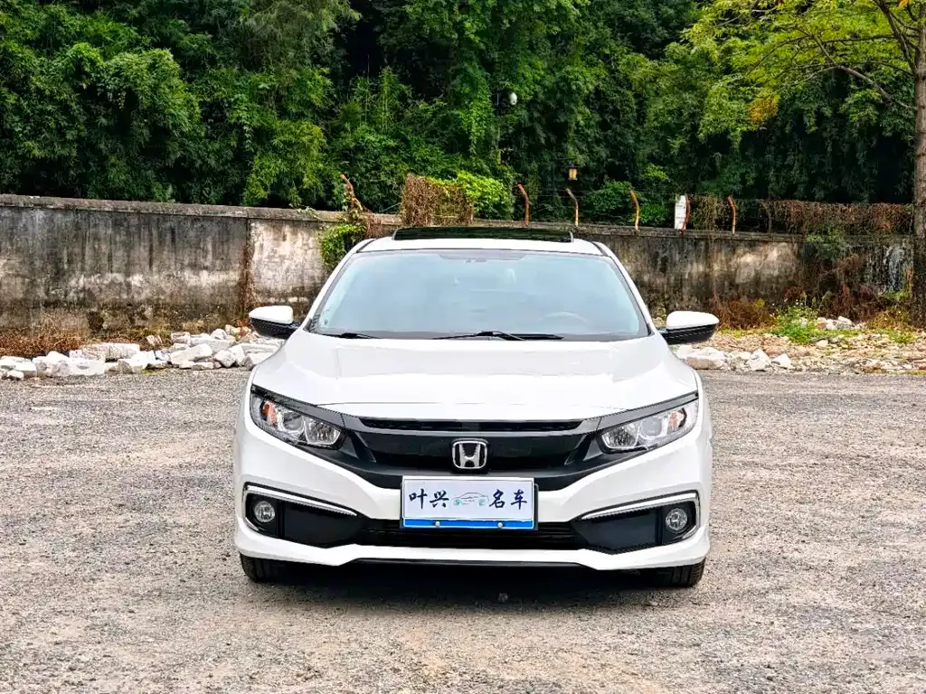 Honda Civic — фото 10