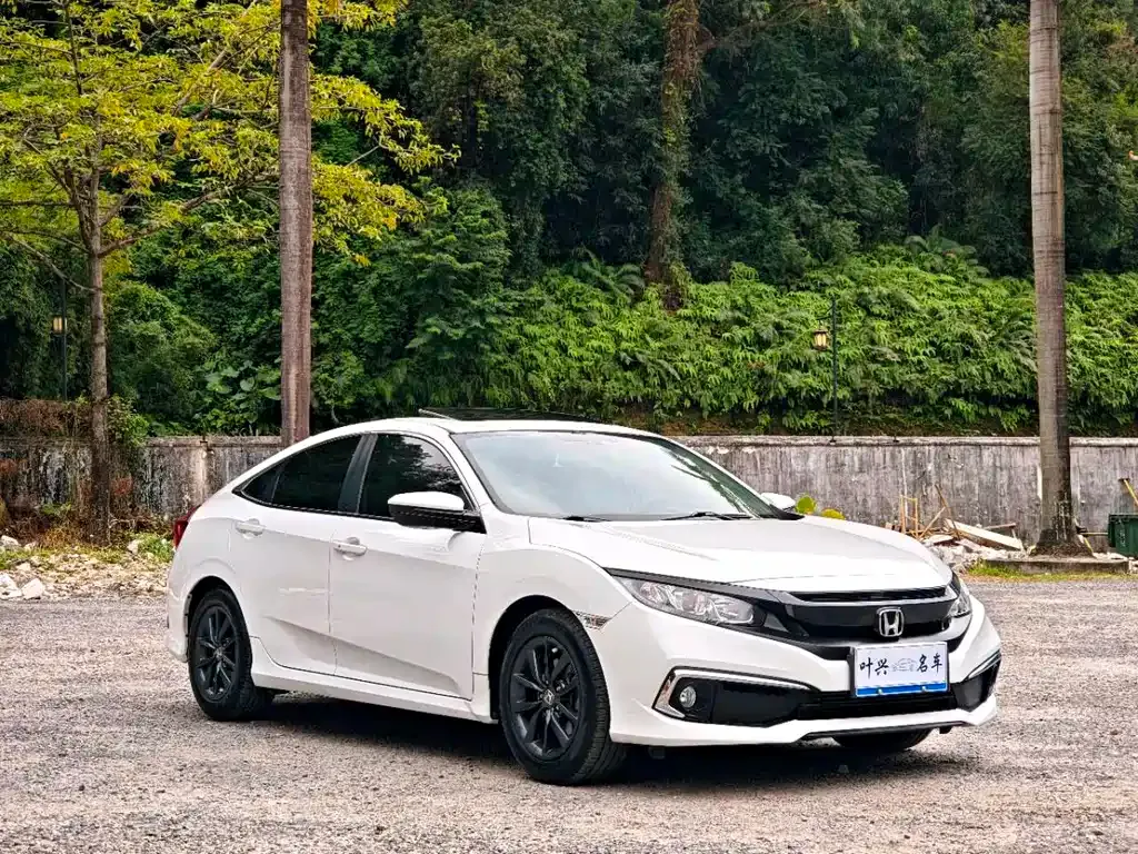 Honda Civic — фото 8