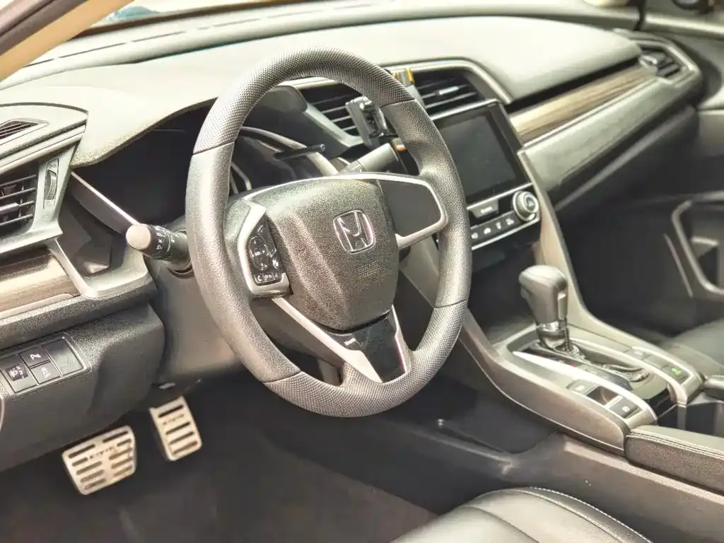 Honda Civic — фото 9