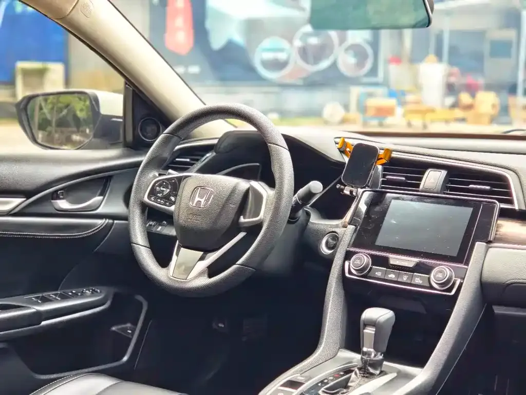 Honda Civic — фото 2