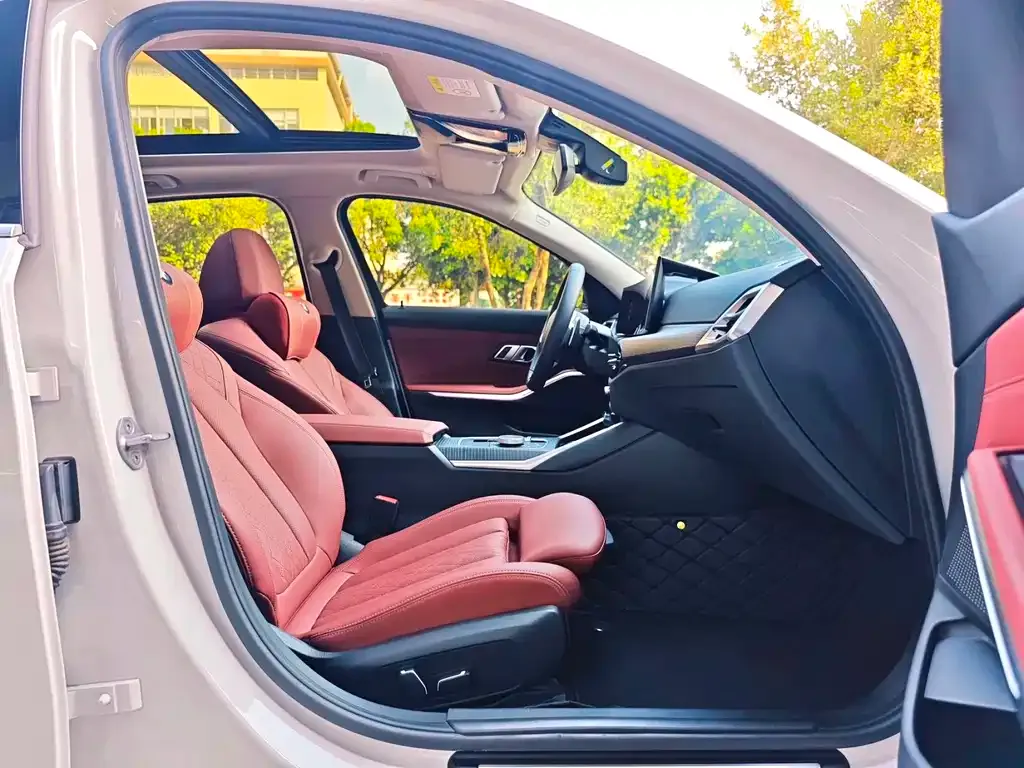 BMW 3 Series 2025 из CN, фото 9