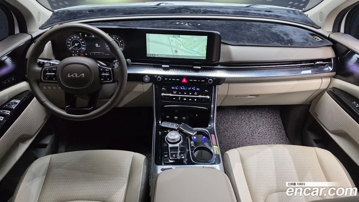 Kia Carnival — фото 10