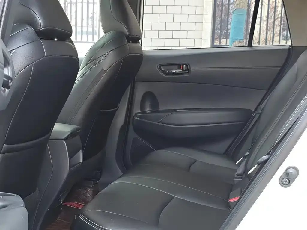 Toyota Frontlander 2023 из CN, фото 5
