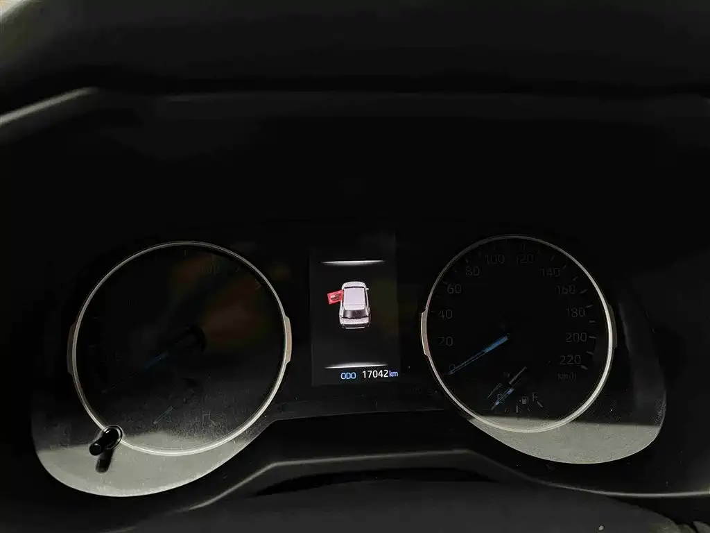 Toyota Wildlander 2023 из CN, фото 2