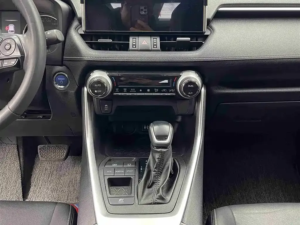 Toyota Wildlander 2023 из CN, фото 10