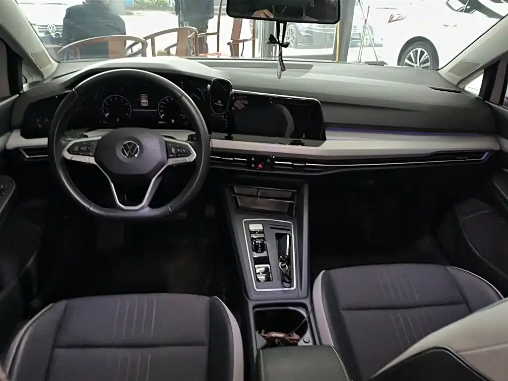 Volkswagen Golf 2022 из CN, фото 7