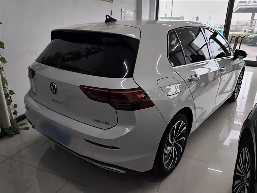 Volkswagen Golf 2022 из CN, фото 8
