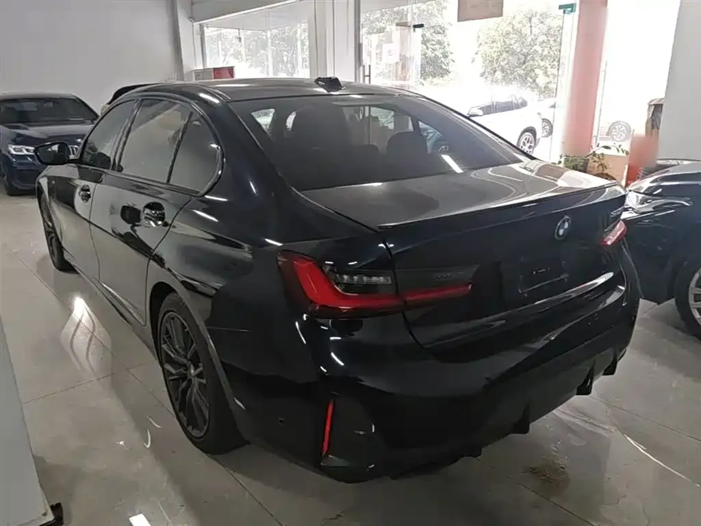 BMW 3 Series 2024 из CN, фото 6