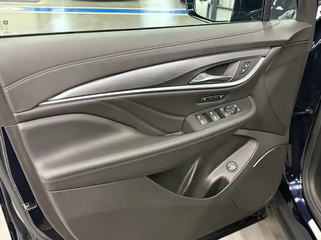 Buick Enclave 2023 из CN, фото 5