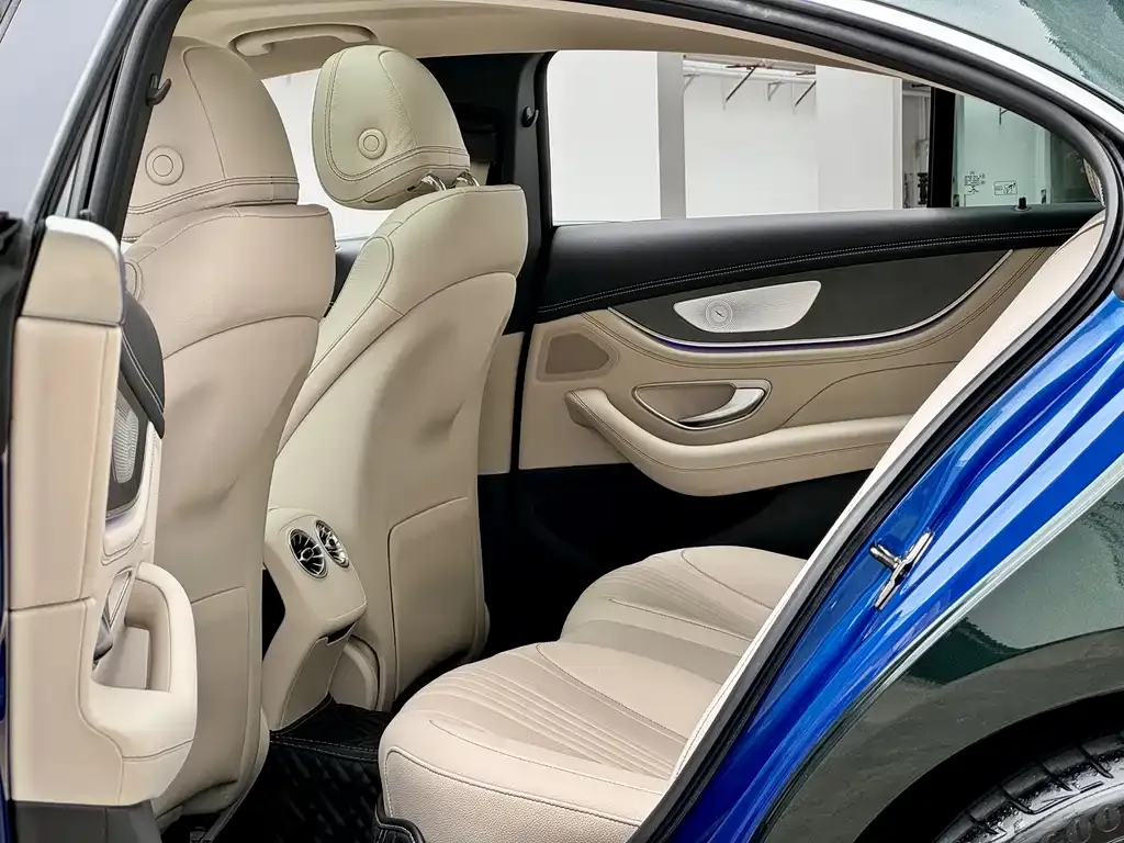 Mercedes-Benz CLS 2023 из CN, фото 2