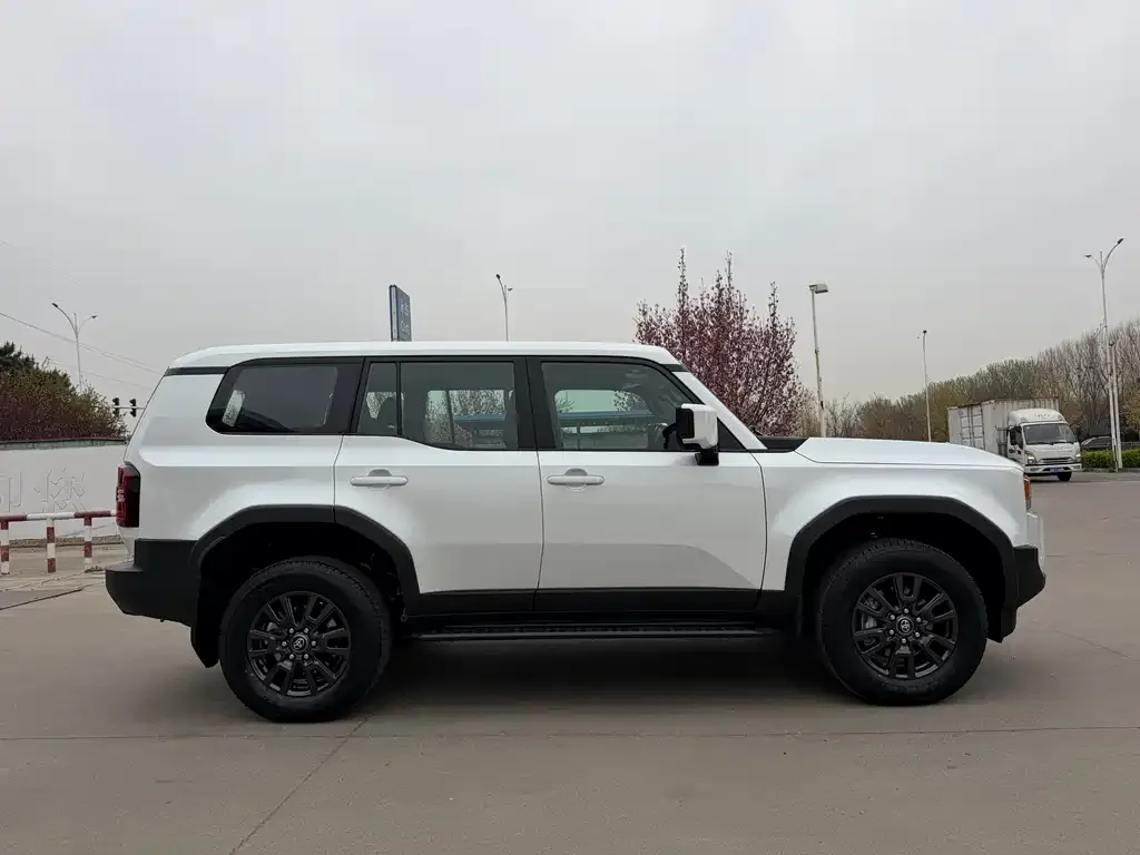 Toyota Prado 2026 из CN, фото 2