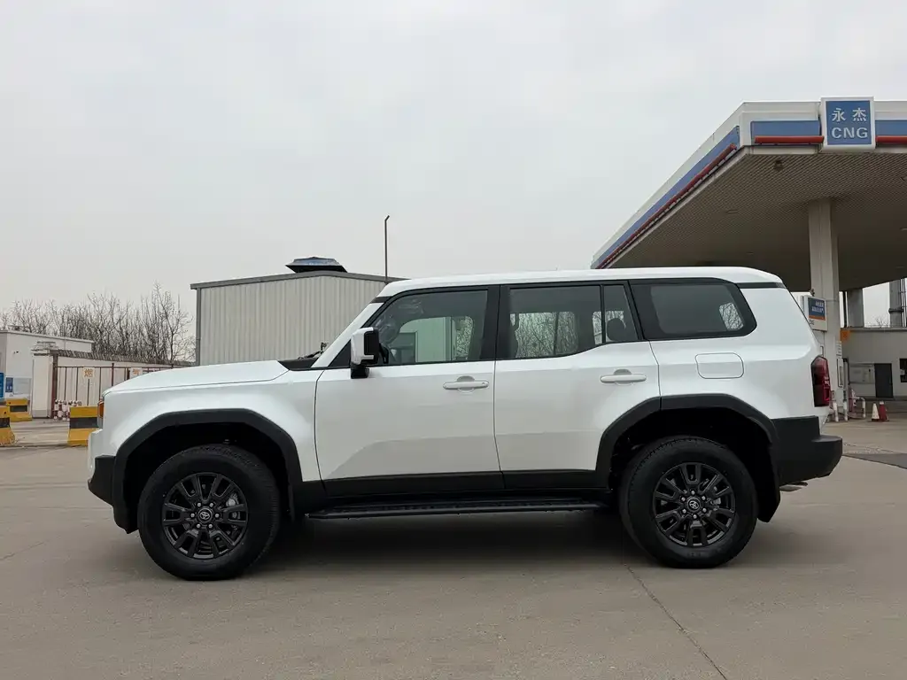 Toyota Prado 2026 из CN, фото 6