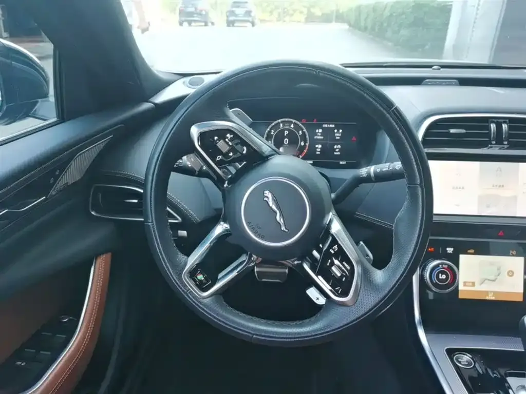 Jaguar XEL 2023 из CN, фото 10