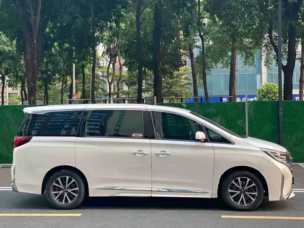 GAC Motor Trumpchi M8 — фото 9