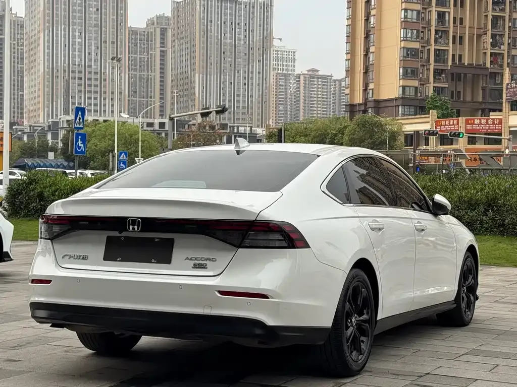 Honda Accord 2024 из CN, фото 9
