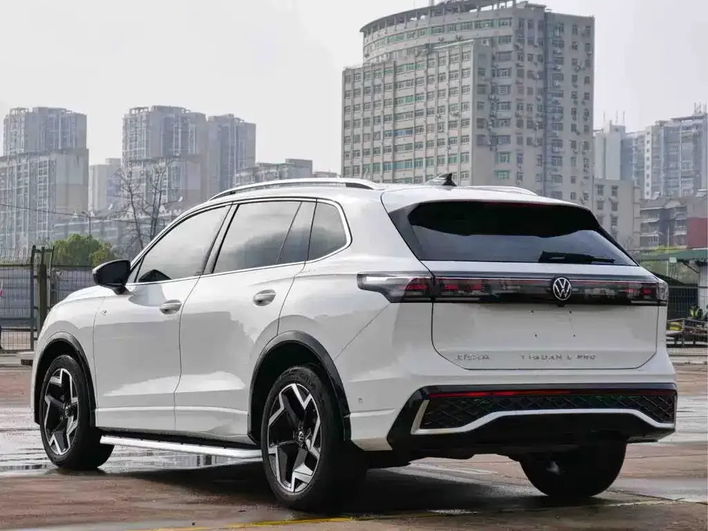 Volkswagen Tiguan L 2024 из CN, фото 5
