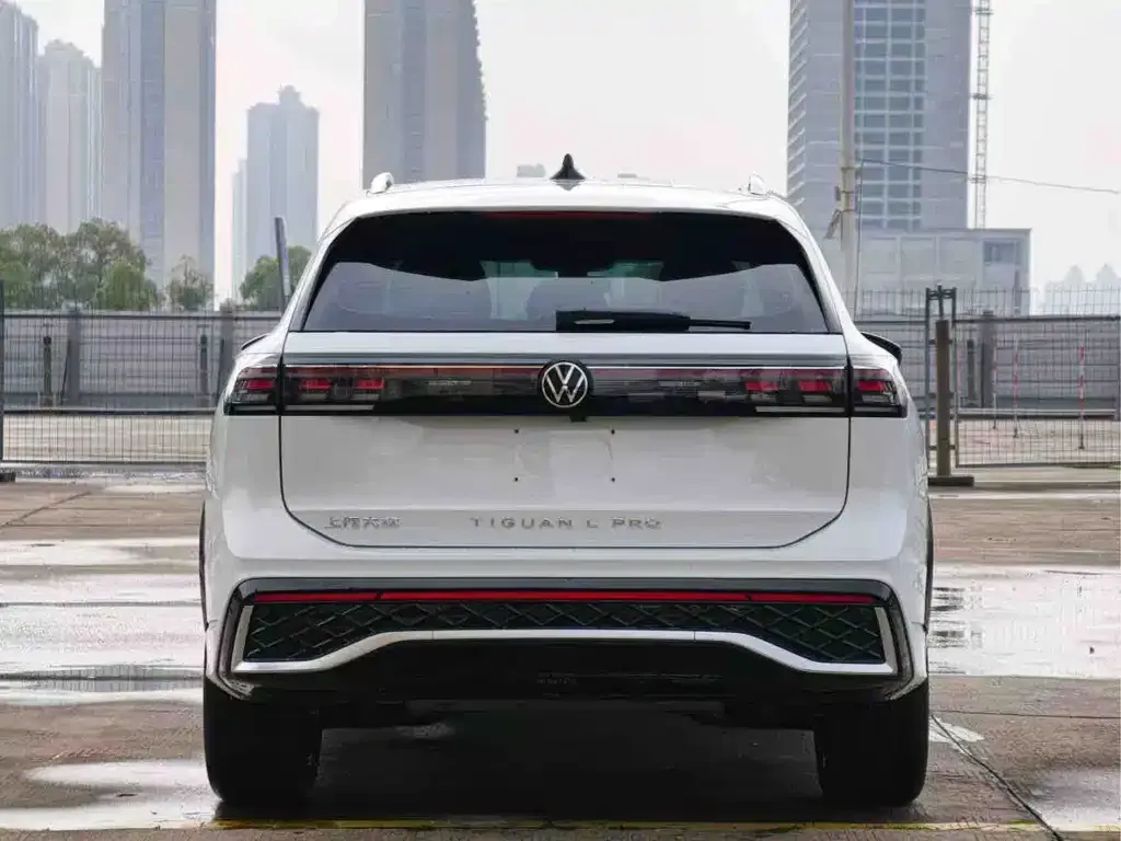 Volkswagen Tiguan L 2024 из CN, фото 6