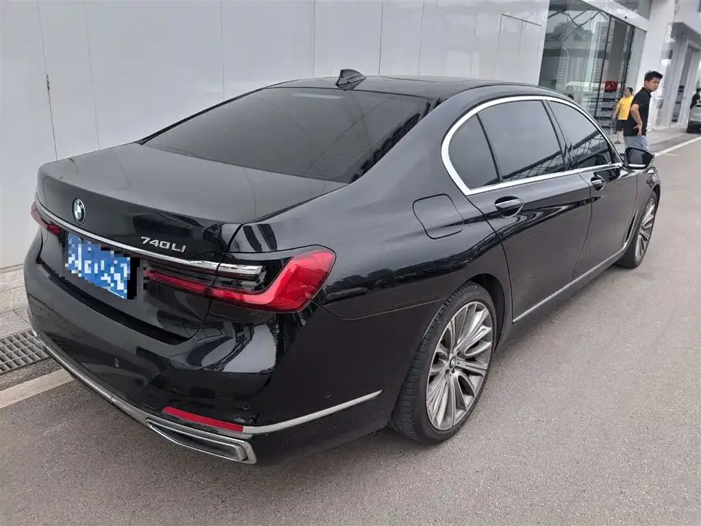BMW 7 Series 2021 из CN, фото 6