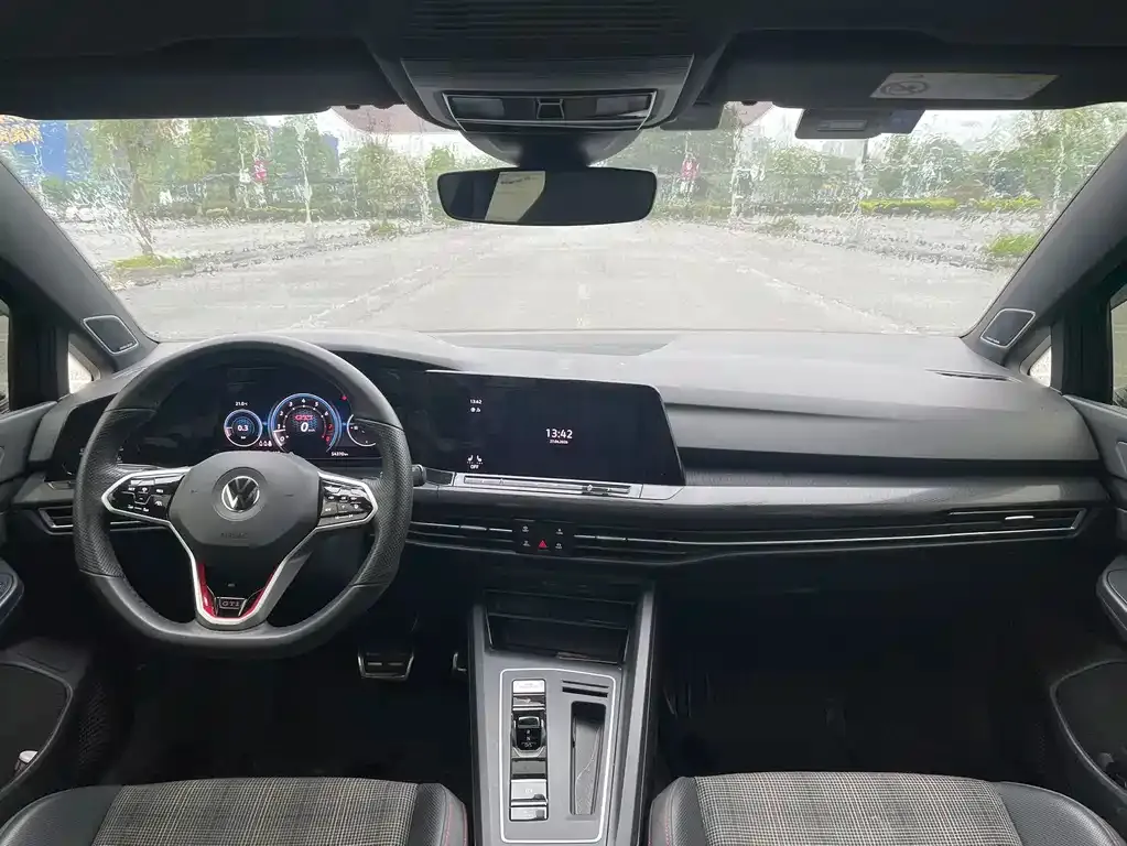 Volkswagen Golf GTI 2021 из CN, фото 4