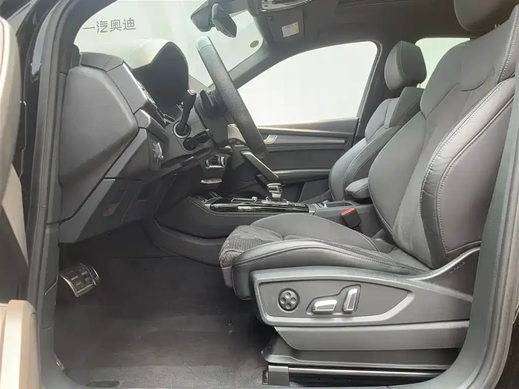 Audi Q5L Sportback 2024 из CN, фото 8