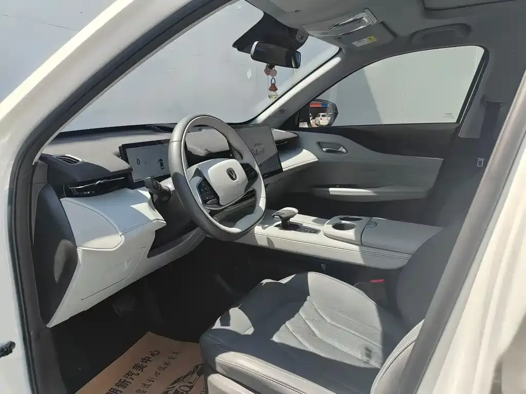 Changan UNI-Z New Energy 2025 из CN, фото 3