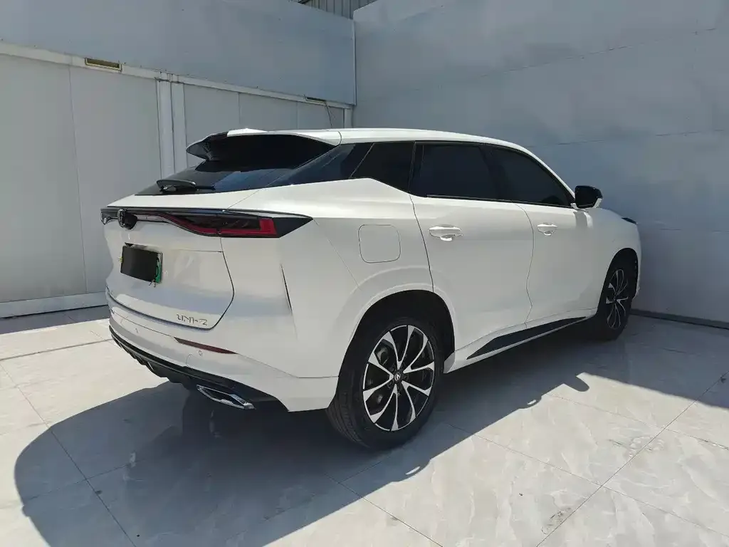 Changan UNI-Z New Energy 2025 из CN, фото 2